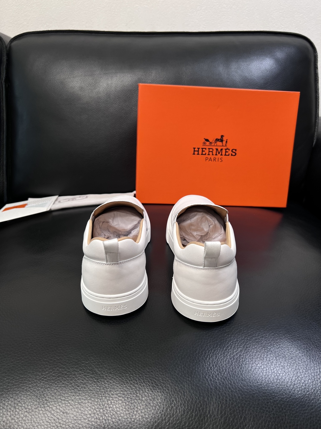 Hermes  高品质  顶级工艺品  爱马仕 专柜同步发售原厂配置，意大利进口原版牛皮面料，高品质拼接