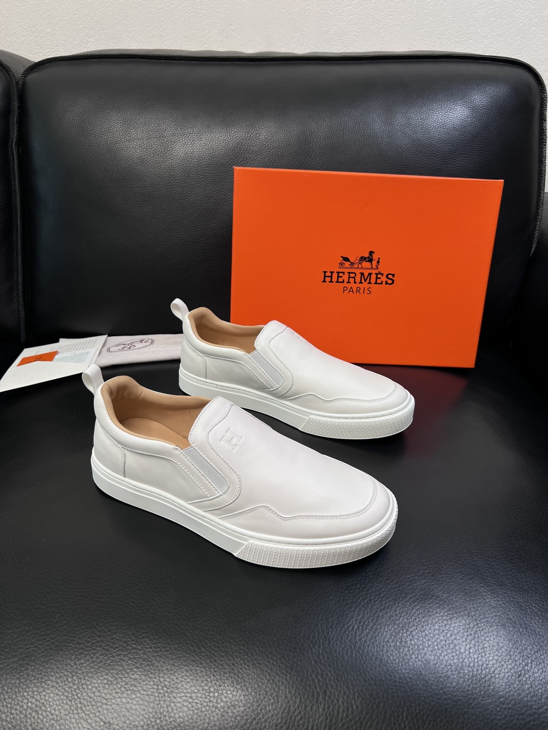Hermes  高品质  顶级工艺品  爱马仕 专柜同步发售原厂配置，意大利进口原版牛皮面料，高品质拼接