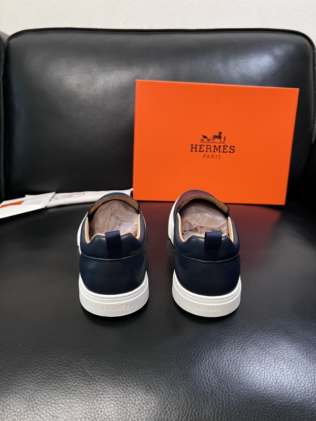 Hermes  高品质  顶级工艺品  爱马仕 专柜同步发售原厂配置，意大利进口原版牛皮面料，高品质拼接