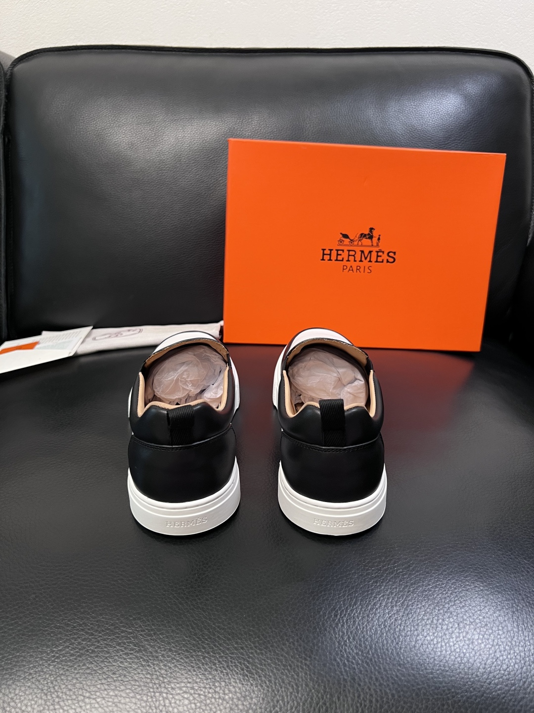 Hermes  高品质  顶级工艺品  爱马仕 专柜同步发售原厂配置，意大利进口原版牛皮面料，高品质拼接