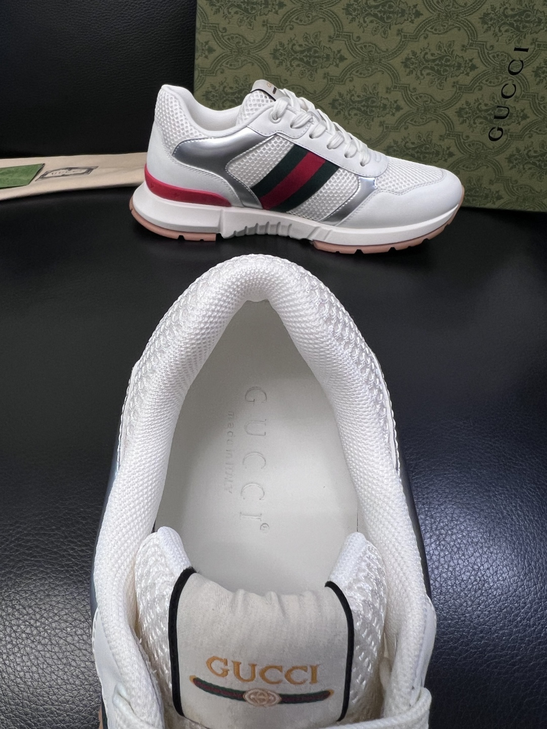 Gucci 高品质  顶级工艺品  古奇  专柜新款原厂配置，意大利进口牛皮面料，进口牛皮内里垫，透气舒
