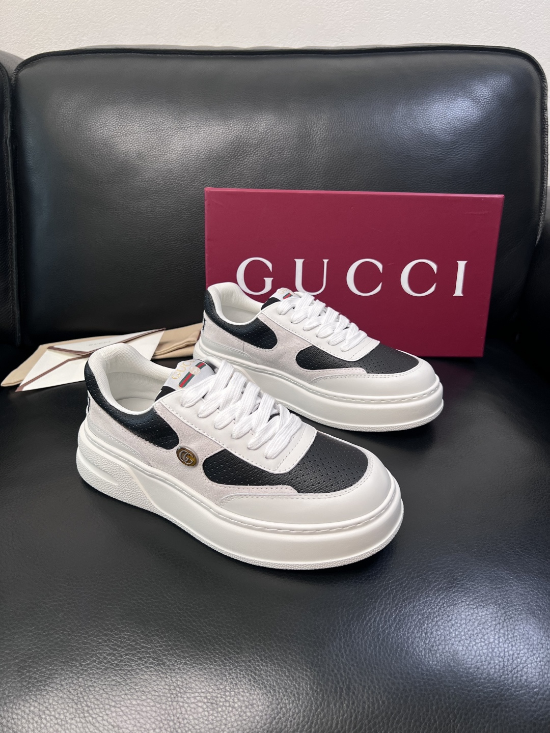 Gucci  高品质  顶级工艺品  古奇  专柜新款原厂配置，意大利进口牛皮搭配印花布面料，进口牛皮内