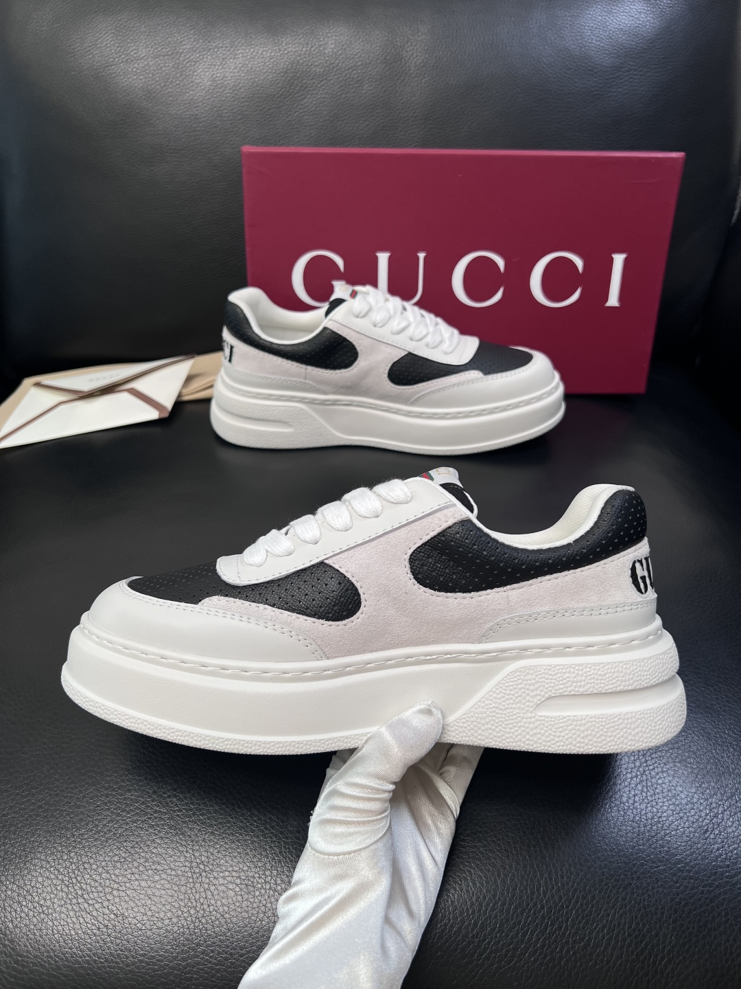 Gucci  高品质  顶级工艺品  古奇  专柜新款原厂配置，意大利进口牛皮搭配印花布面料，进口牛皮内