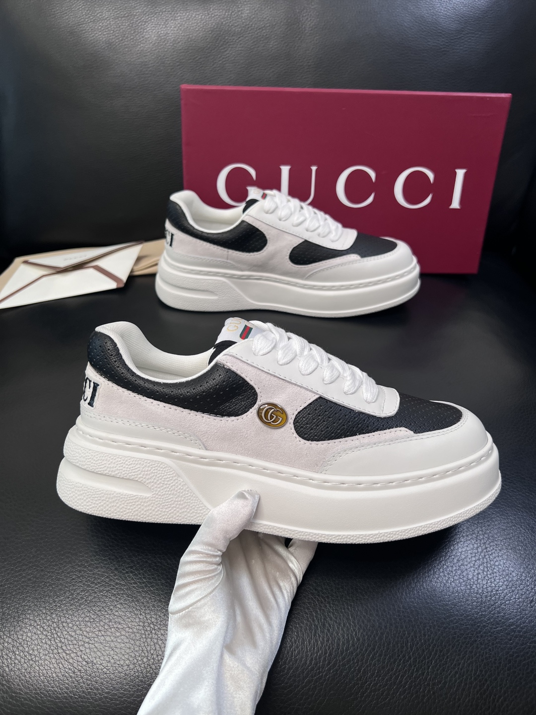 Gucci  高品质  顶级工艺品  古奇  专柜新款原厂配置，意大利进口牛皮搭配印花布面料，进口牛皮内
