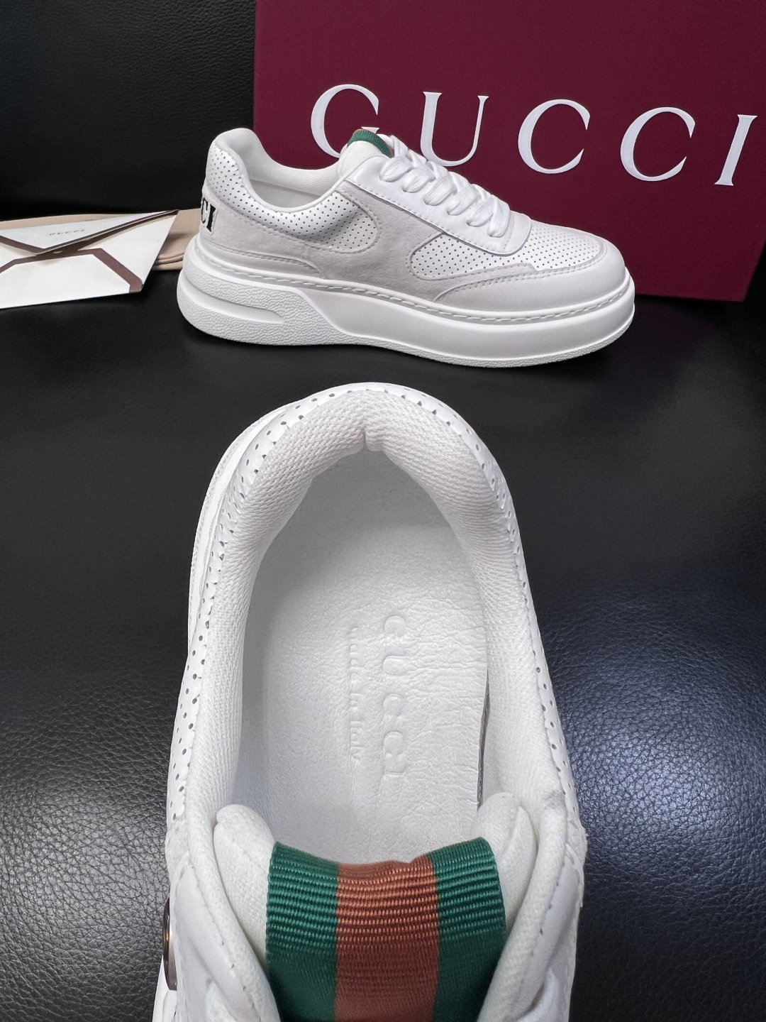 Gucci  高品质  顶级工艺品  古奇  专柜新款原厂配置，意大利进口牛皮搭配印花布面料，进口牛皮内