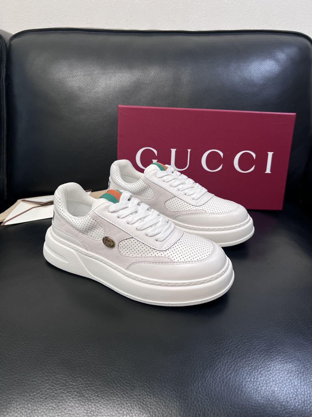 Gucci  高品质  顶级工艺品  古奇  专柜新款原厂配置，意大利进口牛皮搭配印花布面料，进口牛皮内