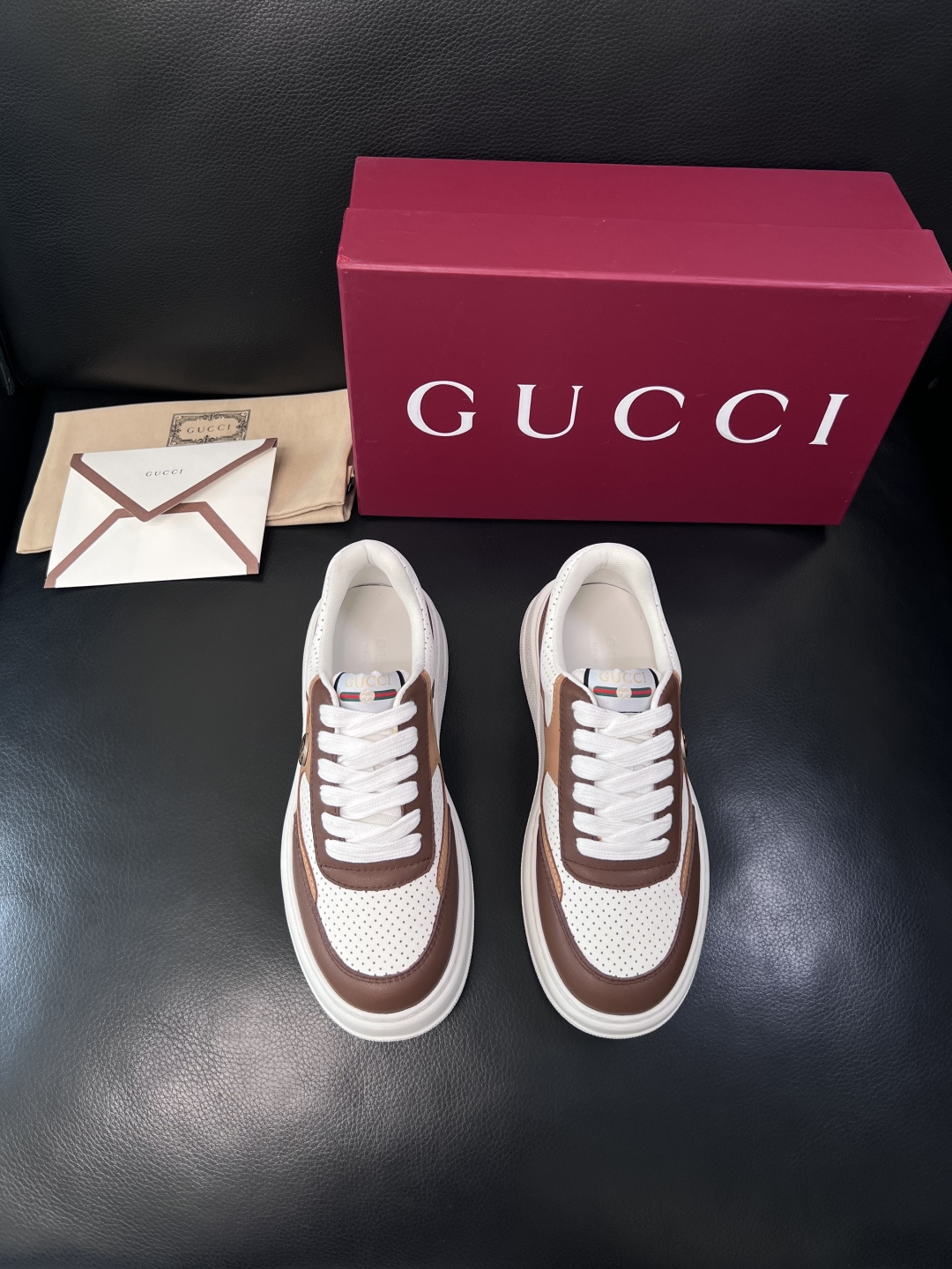 Gucci  高品质  顶级工艺品  古奇  专柜新款原厂配置，意大利进口牛皮搭配印花布面料，进口牛皮内