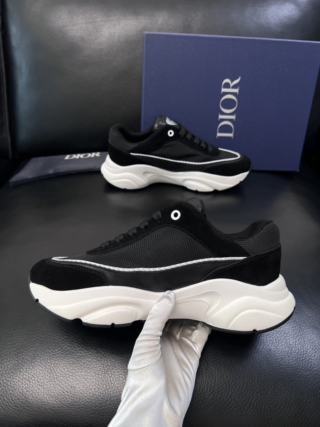 Dior 顶级工艺品 迪奥  专柜同步 原厂配置，意大利进口原版牛皮面料，透气舒适进口水染牛里垫，鞋底：