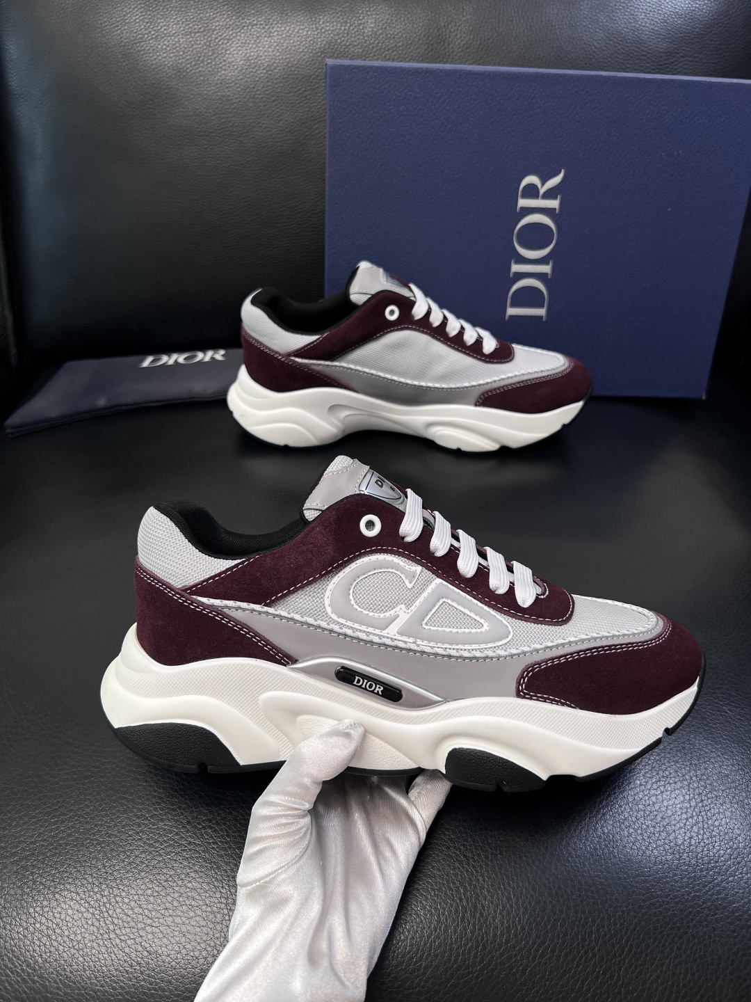 Dior 顶级工艺品 迪奥  专柜同步 原厂配置，意大利进口原版牛皮面料，透气舒适进口水染牛里垫，鞋底：