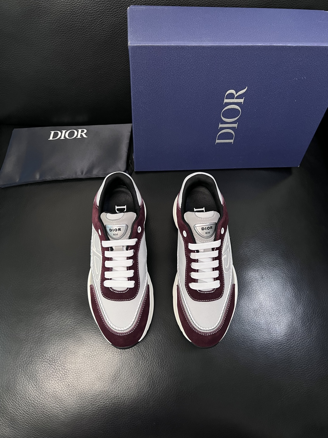Dior 顶级工艺品 迪奥  专柜同步 原厂配置，意大利进口原版牛皮面料，透气舒适进口水染牛里垫，鞋底：
