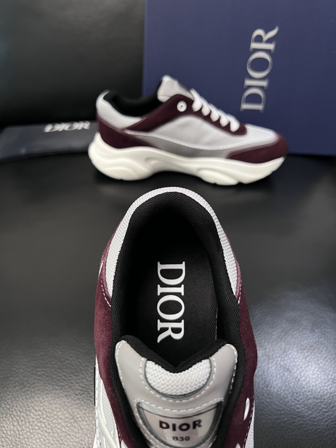 Dior 顶级工艺品 迪奥  专柜同步 原厂配置，意大利进口原版牛皮面料，透气舒适进口水染牛里垫，鞋底：