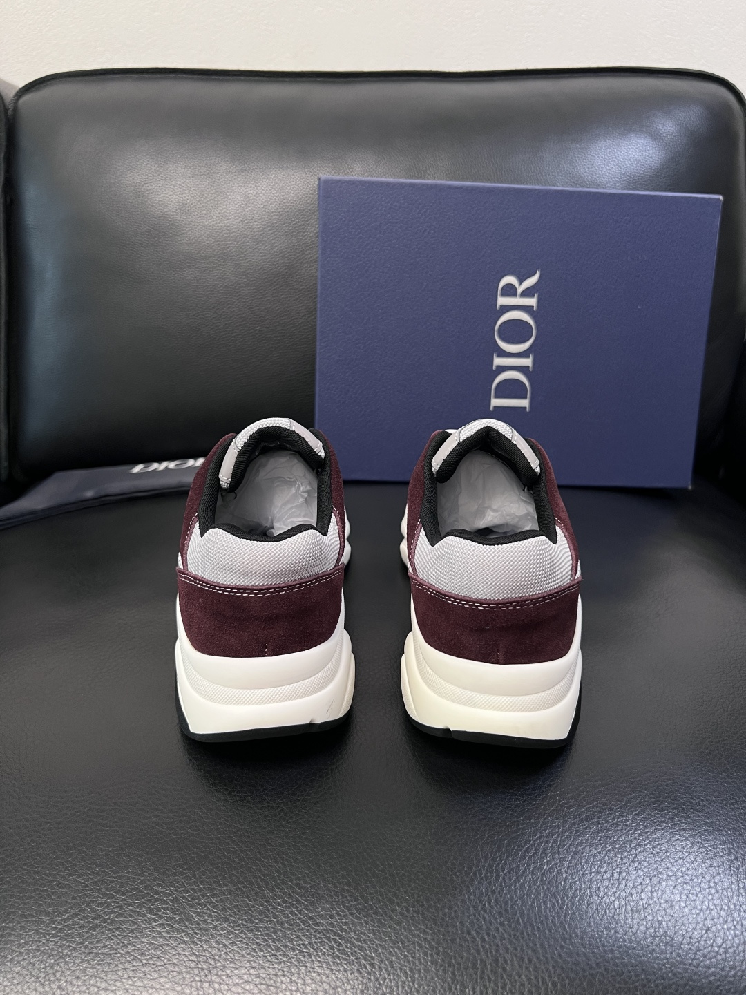 Dior 顶级工艺品 迪奥  专柜同步 原厂配置，意大利进口原版牛皮面料，透气舒适进口水染牛里垫，鞋底：