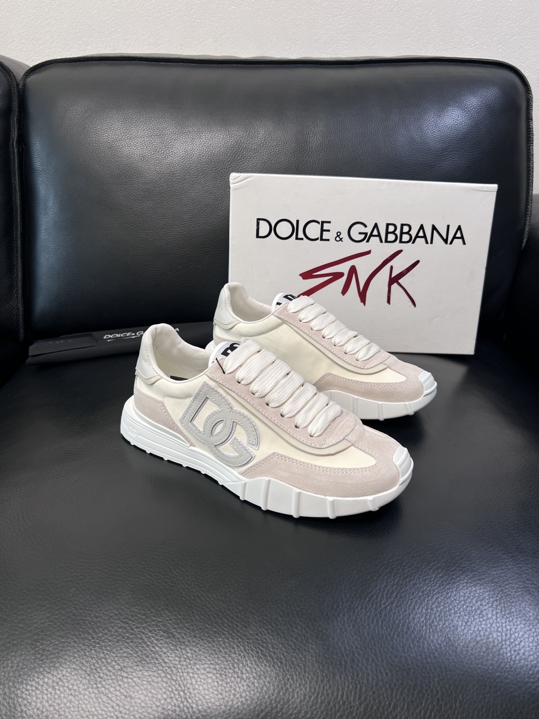 Dolce & Gabbana   高品质  顶级工艺品  杜嘉班纳 爆款专柜新品同步，鞋面意大利进口牛