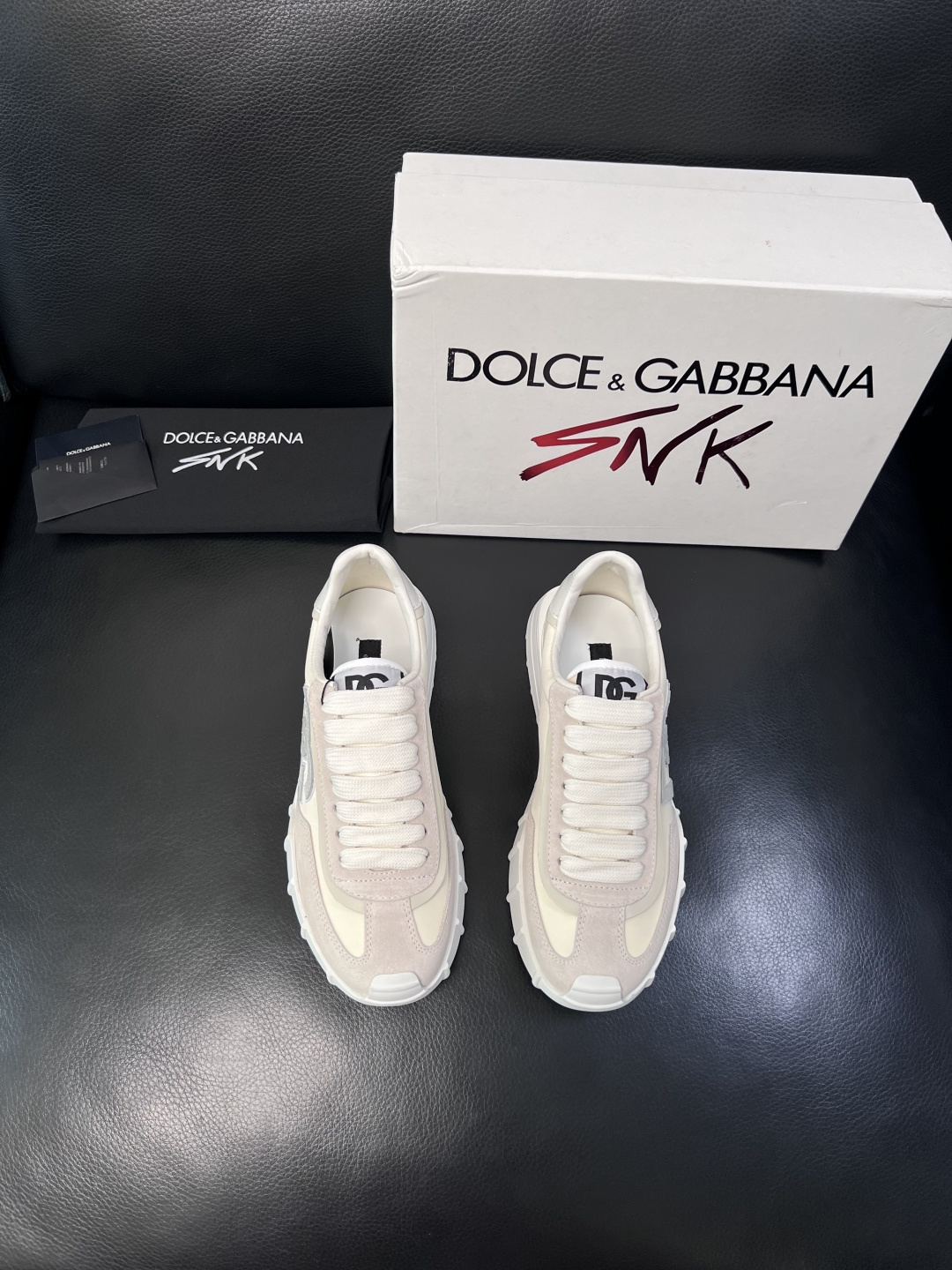 Dolce & Gabbana   高品质  顶级工艺品  杜嘉班纳 爆款专柜新品同步，鞋面意大利进口牛