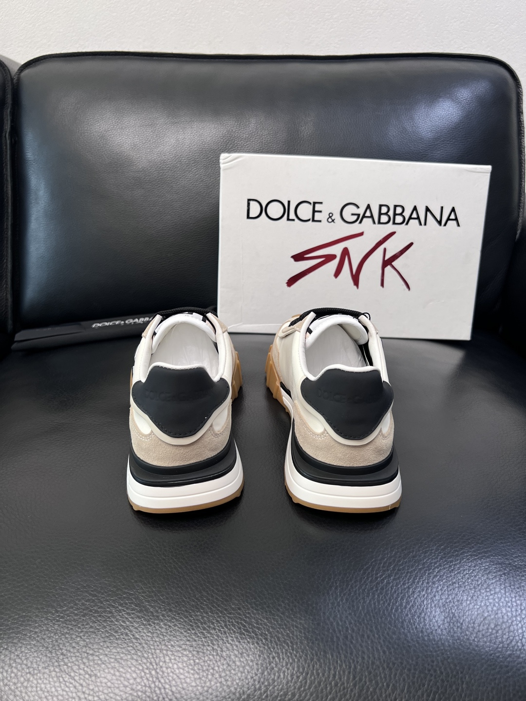 Dolce & Gabbana   高品质  顶级工艺品  杜嘉班纳 爆款专柜新品同步，鞋面意大利进口牛