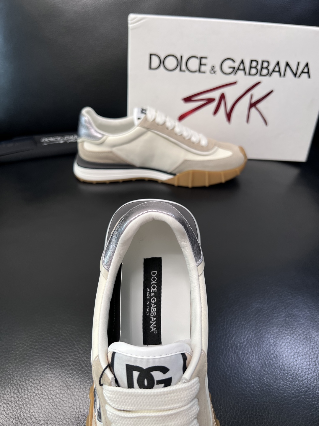 Dolce & Gabbana   高品质  顶级工艺品  杜嘉班纳 爆款专柜新品同步，鞋面意大利进口牛