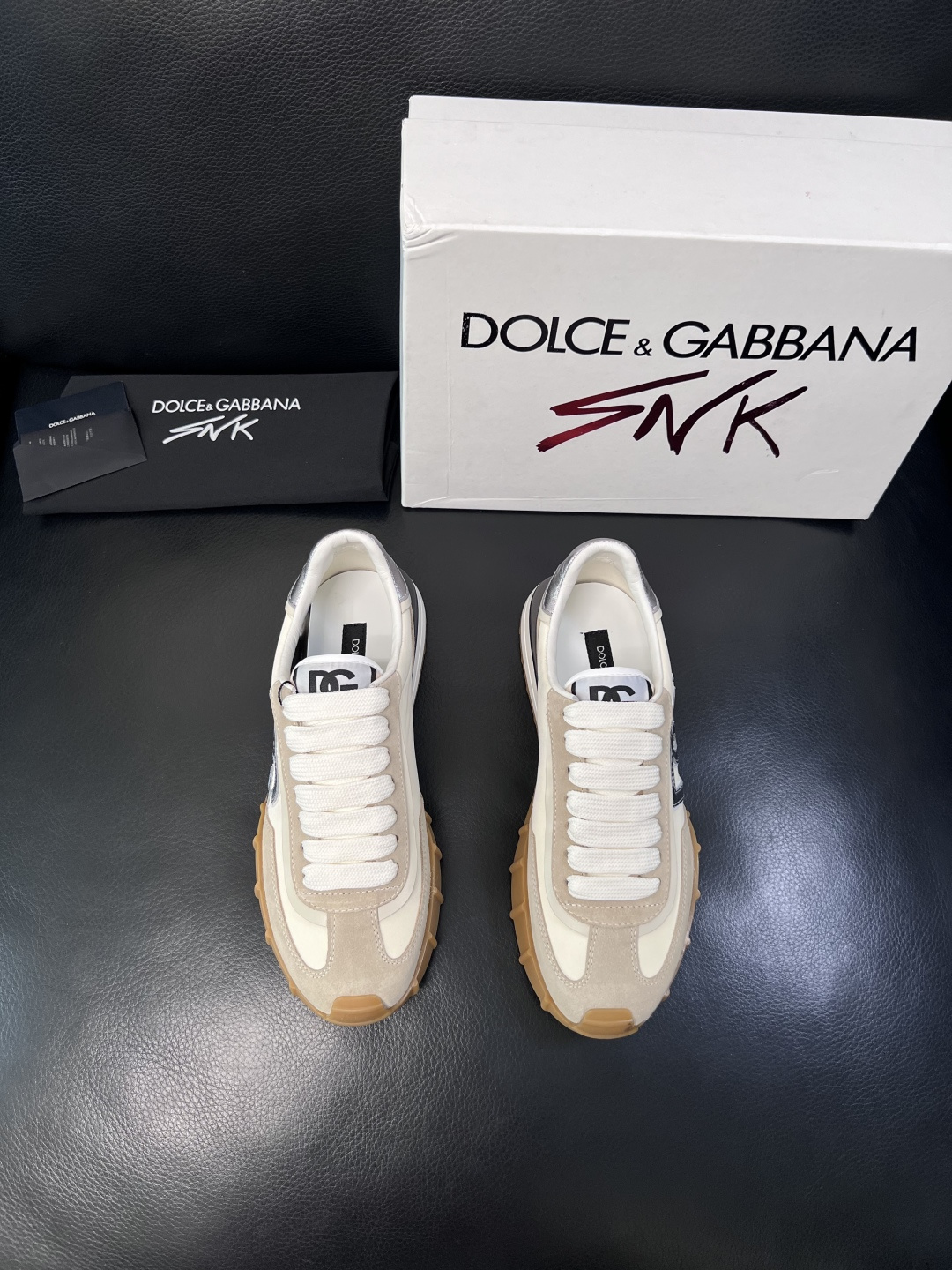 Dolce & Gabbana   高品质  顶级工艺品  杜嘉班纳 爆款专柜新品同步，鞋面意大利进口牛