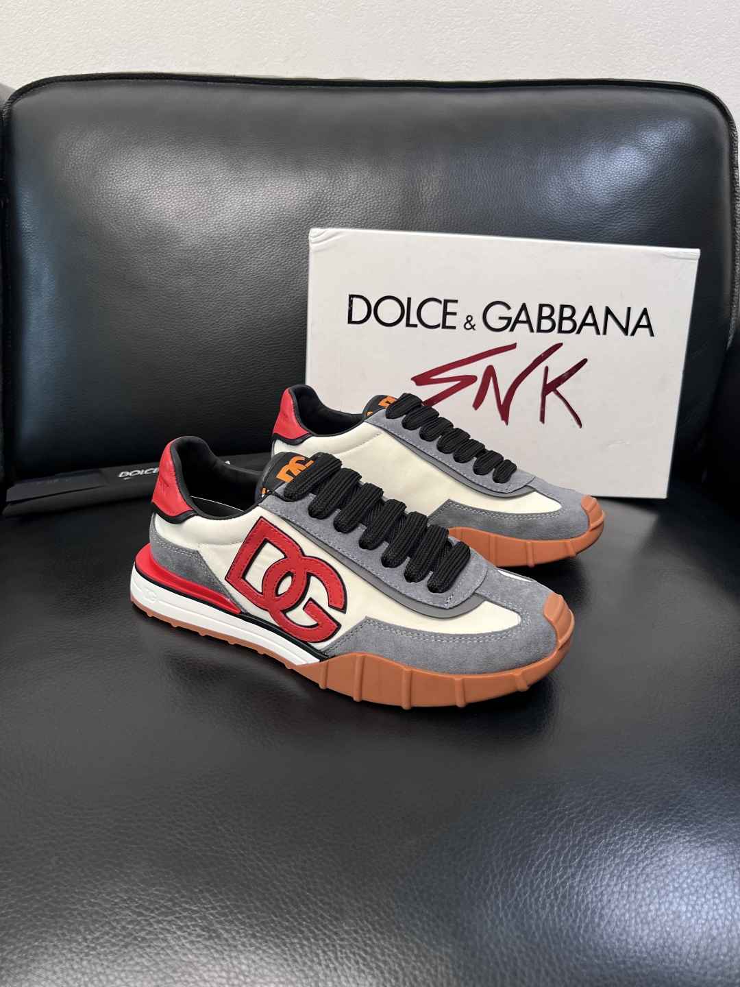 Dolce & Gabbana   高品质  顶级工艺品  杜嘉班纳 爆款专柜新品同步，鞋面意大利进口牛