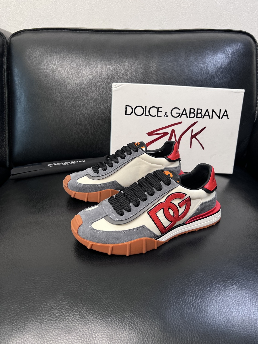 Dolce & Gabbana   高品质  顶级工艺品  杜嘉班纳 爆款专柜新品同步，鞋面意大利进口牛