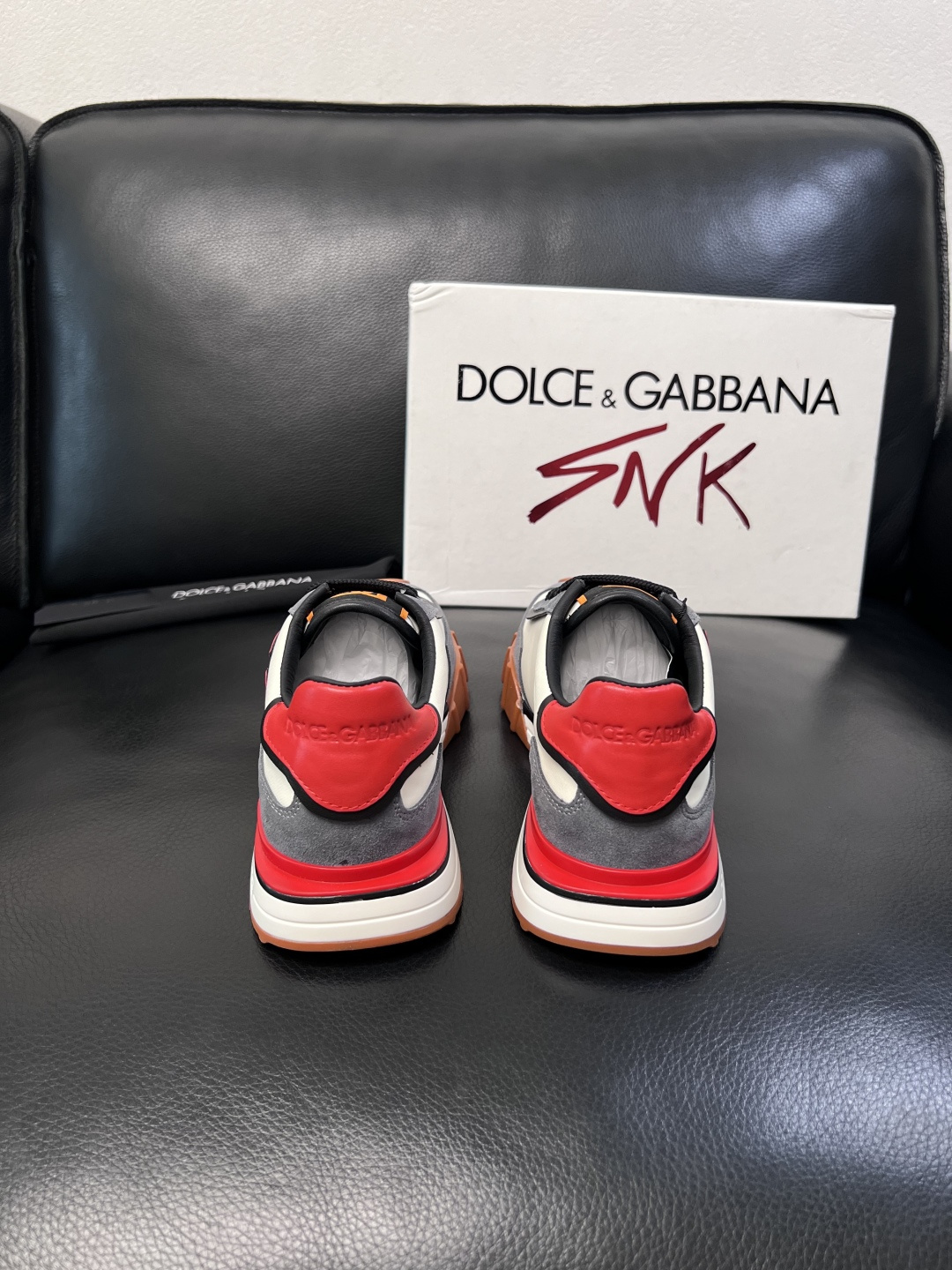 Dolce & Gabbana   高品质  顶级工艺品  杜嘉班纳 爆款专柜新品同步，鞋面意大利进口牛