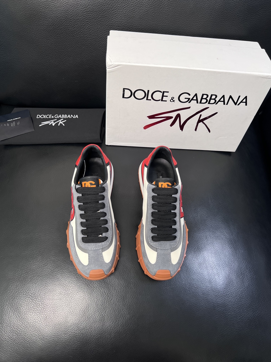 Dolce & Gabbana   高品质  顶级工艺品  杜嘉班纳 爆款专柜新品同步，鞋面意大利进口牛