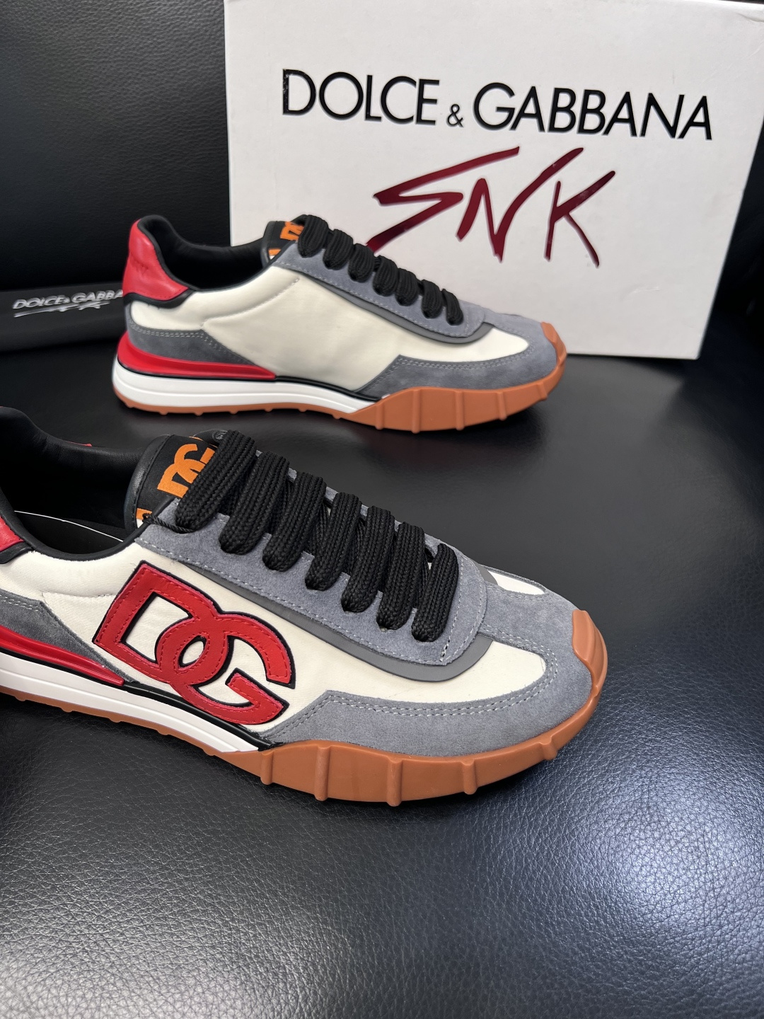Dolce & Gabbana   高品质  顶级工艺品  杜嘉班纳 爆款专柜新品同步，鞋面意大利进口牛