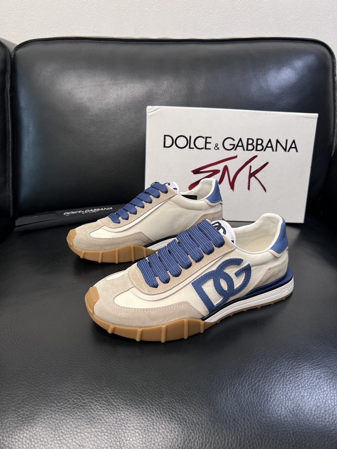 Dolce & Gabbana   高品质  顶级工艺品  杜嘉班纳 爆款专柜新品同步，鞋面意大利进口牛