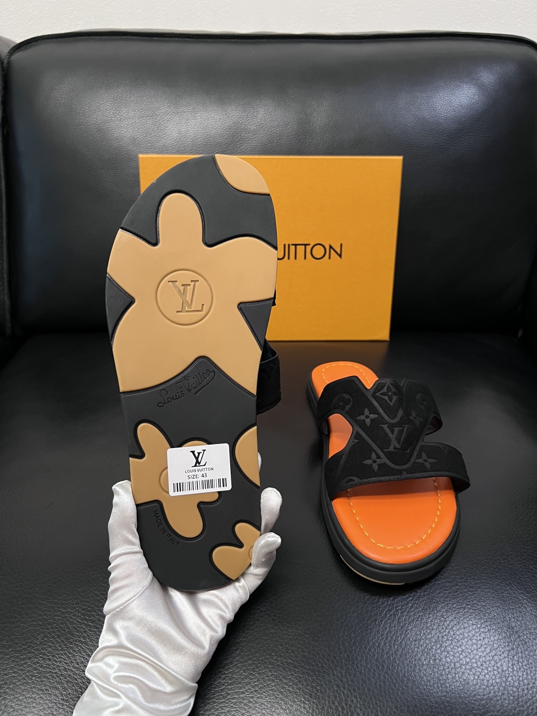 Lv  高品质  顶级工艺品  路易威登，拖鞋  专柜同步原厂配置，鞋面意大利进口，高品质拼接缤纷色彩复