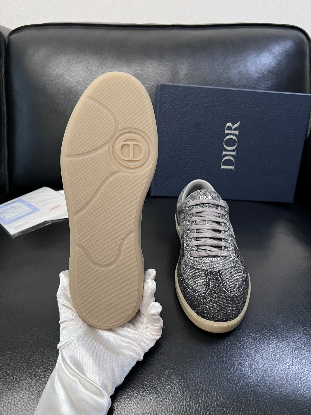 Dior 顶级工艺品 迪奥  专柜同步 原厂配置，意大利进口原版牛皮面料，透气舒适进口水染牛里垫，鞋底：