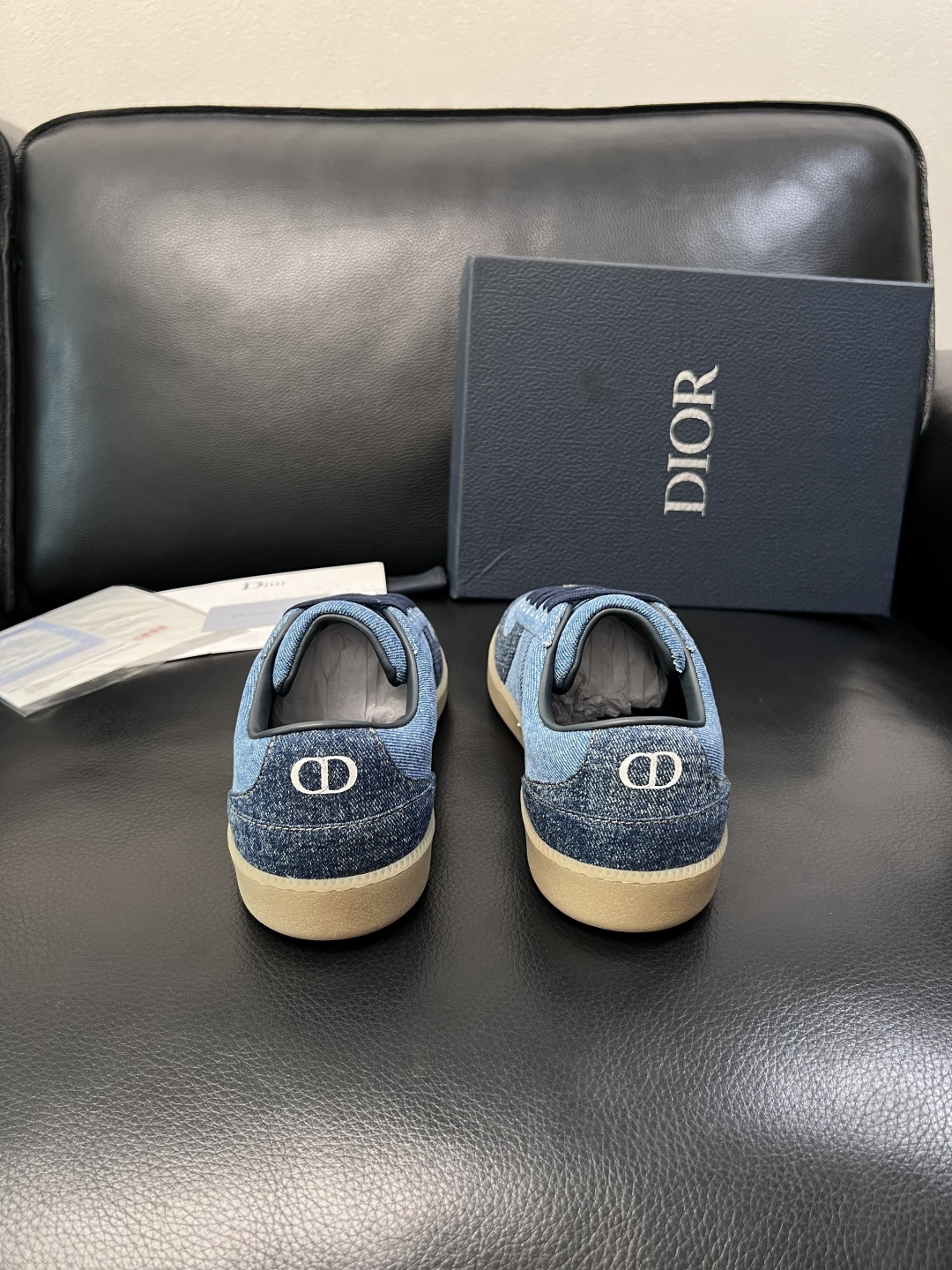 Dior 顶级工艺品 迪奥  专柜同步 原厂配置，意大利进口原版牛皮面料，透气舒适进口水染牛里垫，鞋底：