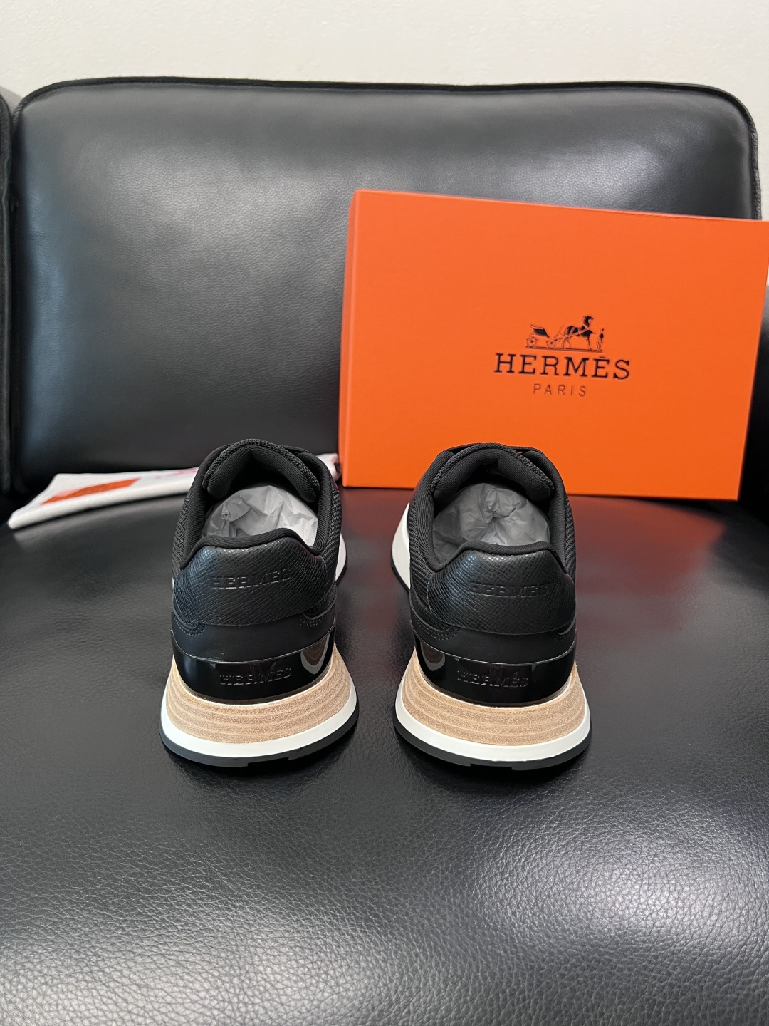 Hermes  高品质  顶级工艺品  爱马仕 专柜同步 原厂配置，意大利进口原版牛皮面料，高品质拼接工