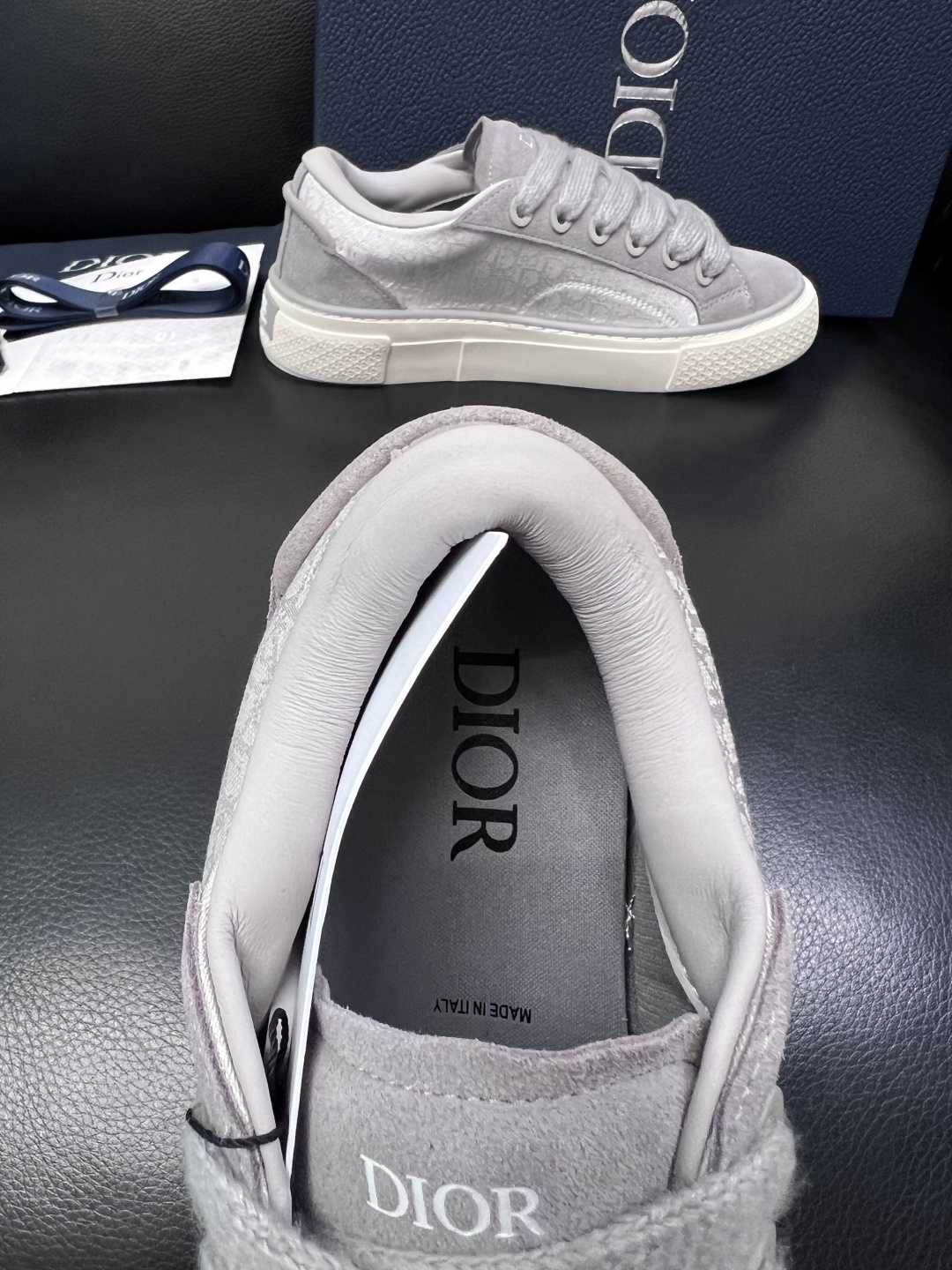 Dior 顶级工艺品 迪奥  专柜同步 原厂配置，意大利进口原版牛皮面料，透气舒适进口水染牛里垫，鞋底：