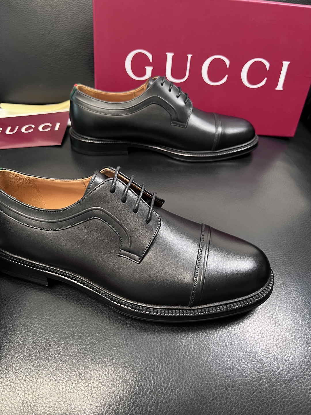 Gucci 高品质  顶级工艺品  古奇  皮鞋专柜新款原厂配置，意大利进口牛皮面料，进口牛皮内里垫，透