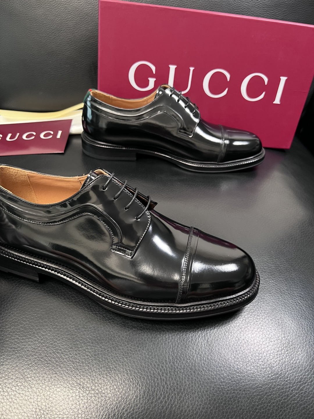 Gucci 高品质  顶级工艺品  古奇  皮鞋专柜新款原厂配置，意大利进口牛皮面料，进口牛皮内里垫，透
