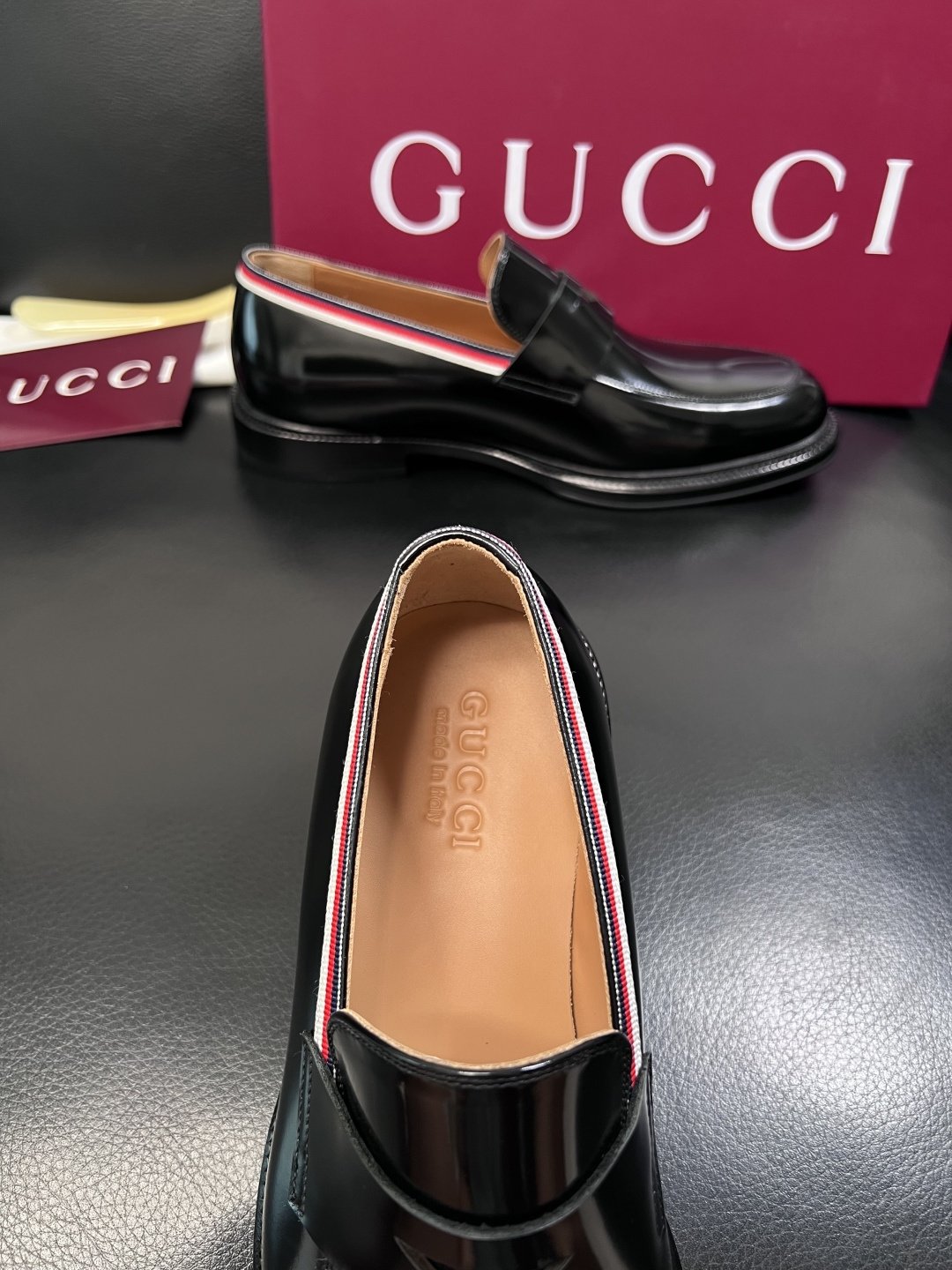 Gucci 高品质  顶级工艺品  古奇  皮鞋专柜新款原厂配置，意大利进口牛皮面料，进口牛皮内里垫，透