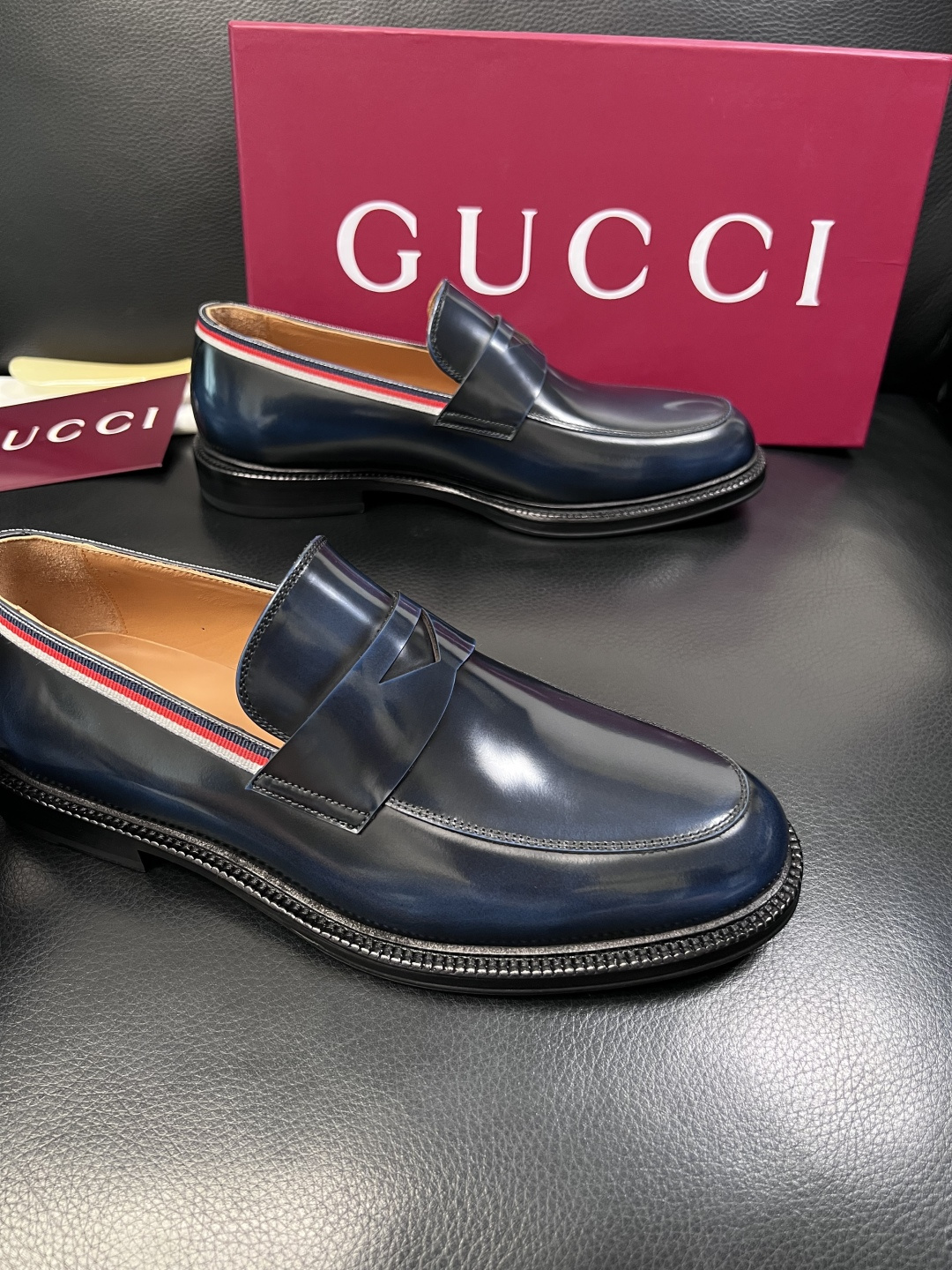 Gucci 高品质  顶级工艺品  古奇  皮鞋专柜新款原厂配置，意大利进口牛皮面料，进口牛皮内里垫，透