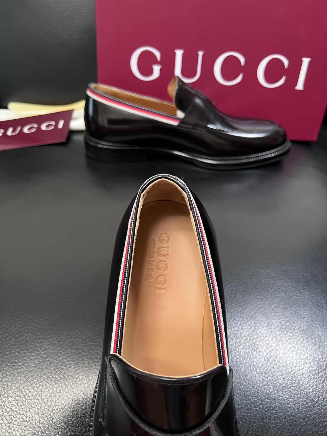 Gucci 高品质  顶级工艺品  古奇  皮鞋专柜新款原厂配置，意大利进口牛皮面料，进口牛皮内里垫，透