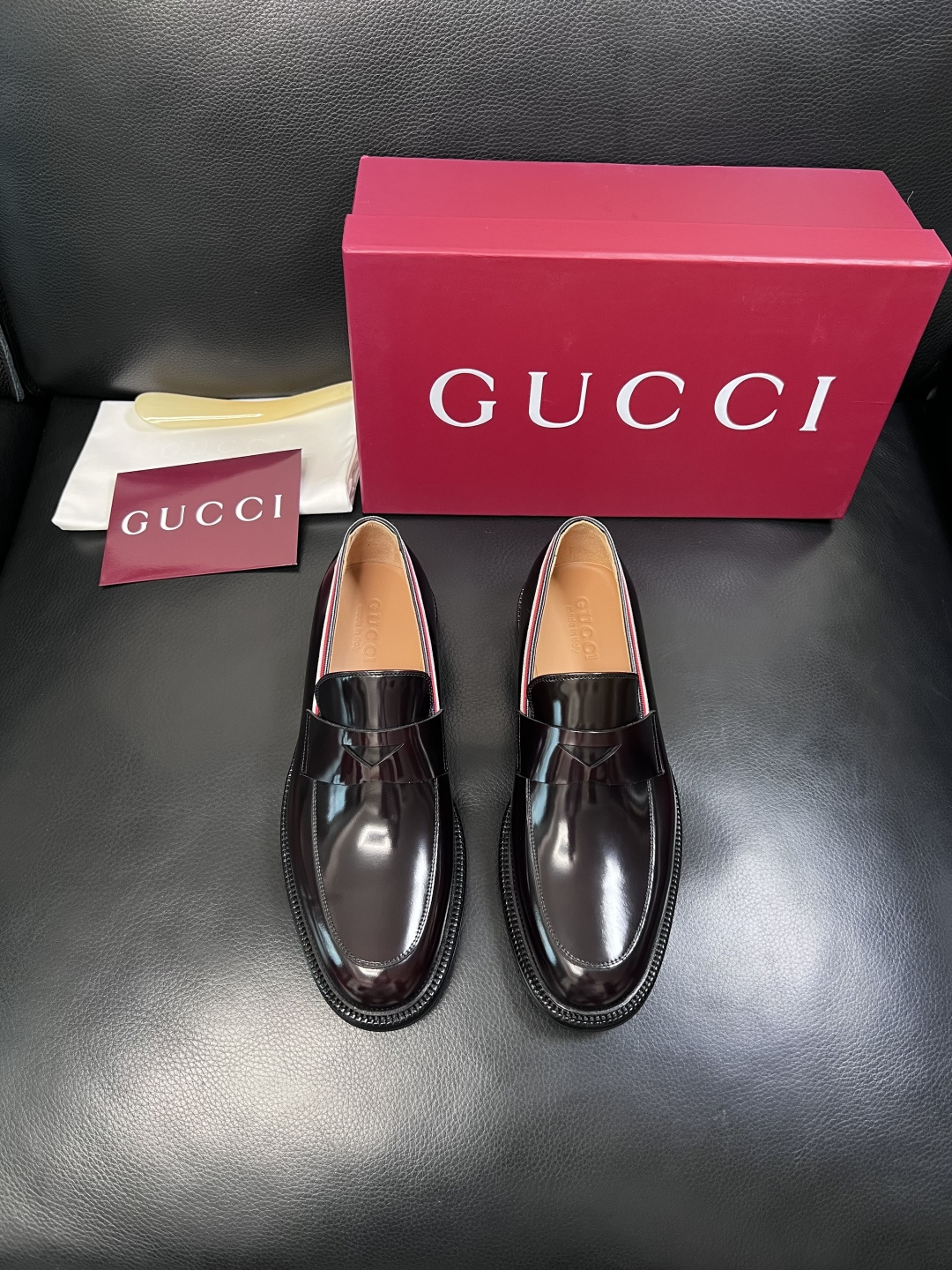 Gucci 高品质  顶级工艺品  古奇  皮鞋专柜新款原厂配置，意大利进口牛皮面料，进口牛皮内里垫，透