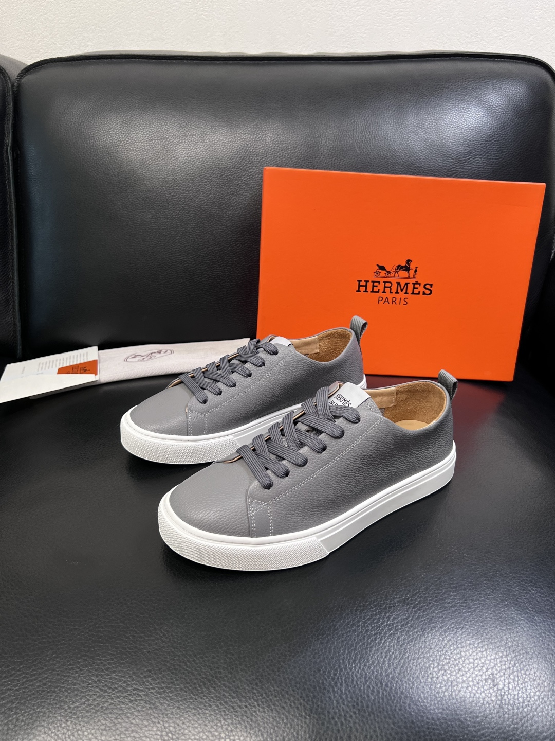 Hermes  高品质  顶级工艺品  爱马仕 专柜同步发售原厂配置，意大利进口原版牛皮面料，高品质拼接