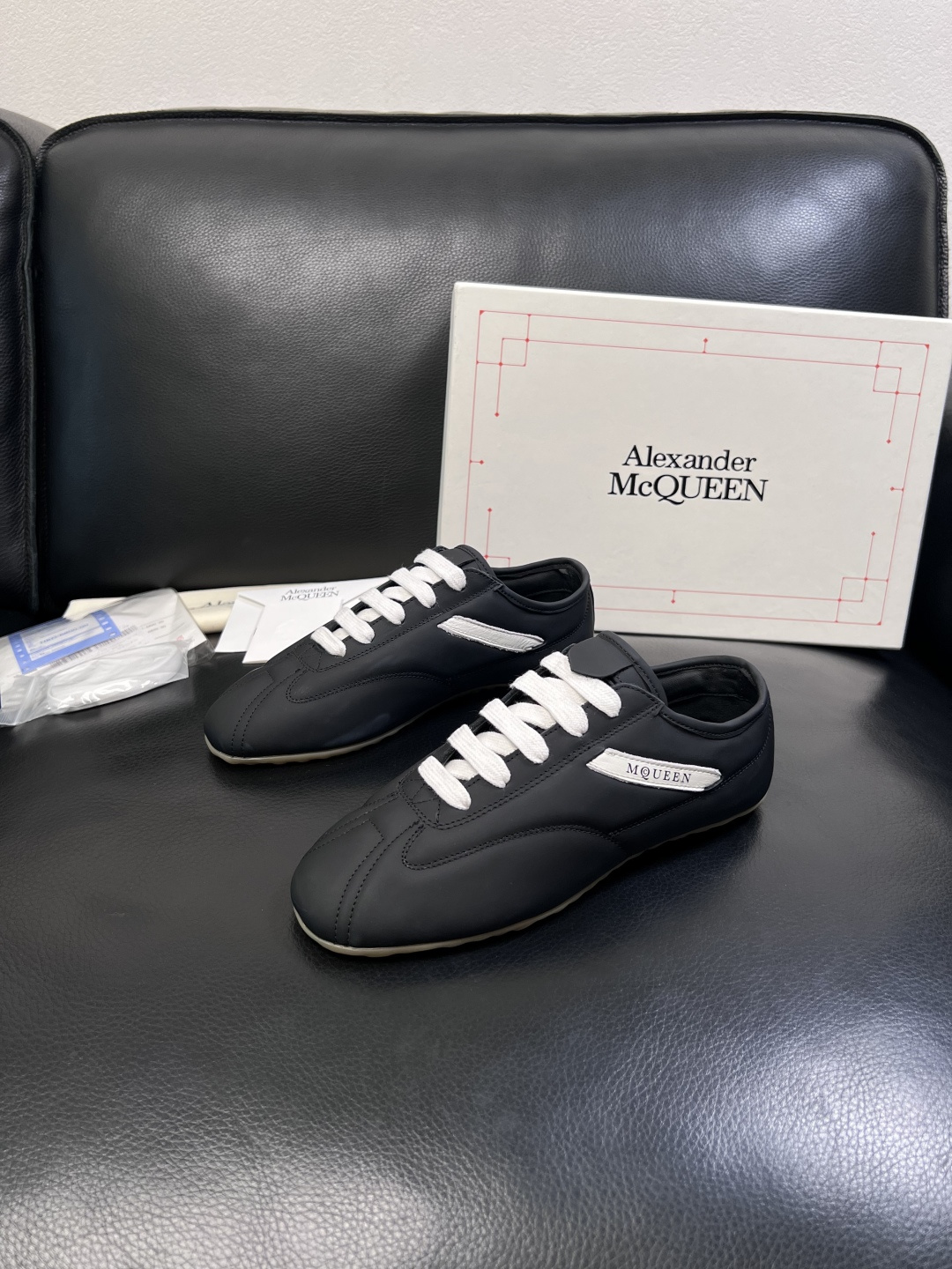 Alexander McQueen  高品质  顶级工艺品  麦昆  专柜同步 原厂配置，意大利进口原版