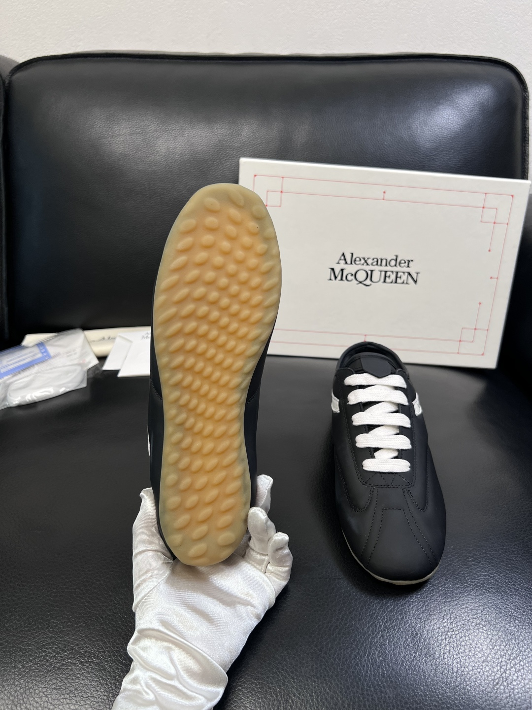 Alexander McQueen  高品质  顶级工艺品  麦昆  专柜同步 原厂配置，意大利进口原版