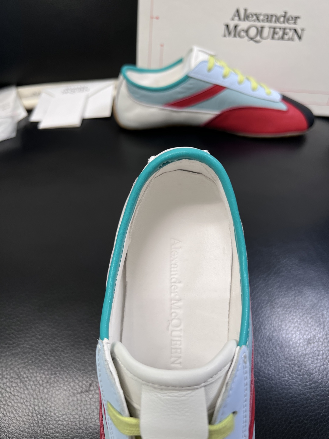 Alexander McQueen  高品质  顶级工艺品  麦昆  专柜同步 原厂配置，意大利进口原版