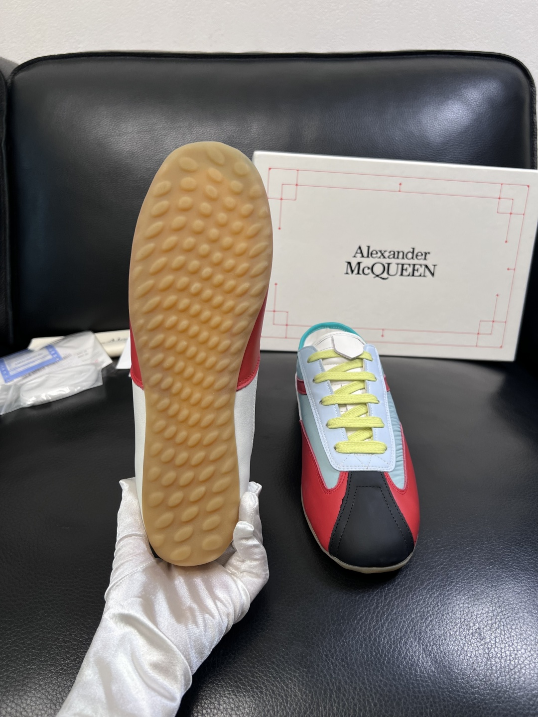 Alexander McQueen  高品质  顶级工艺品  麦昆  专柜同步 原厂配置，意大利进口原版