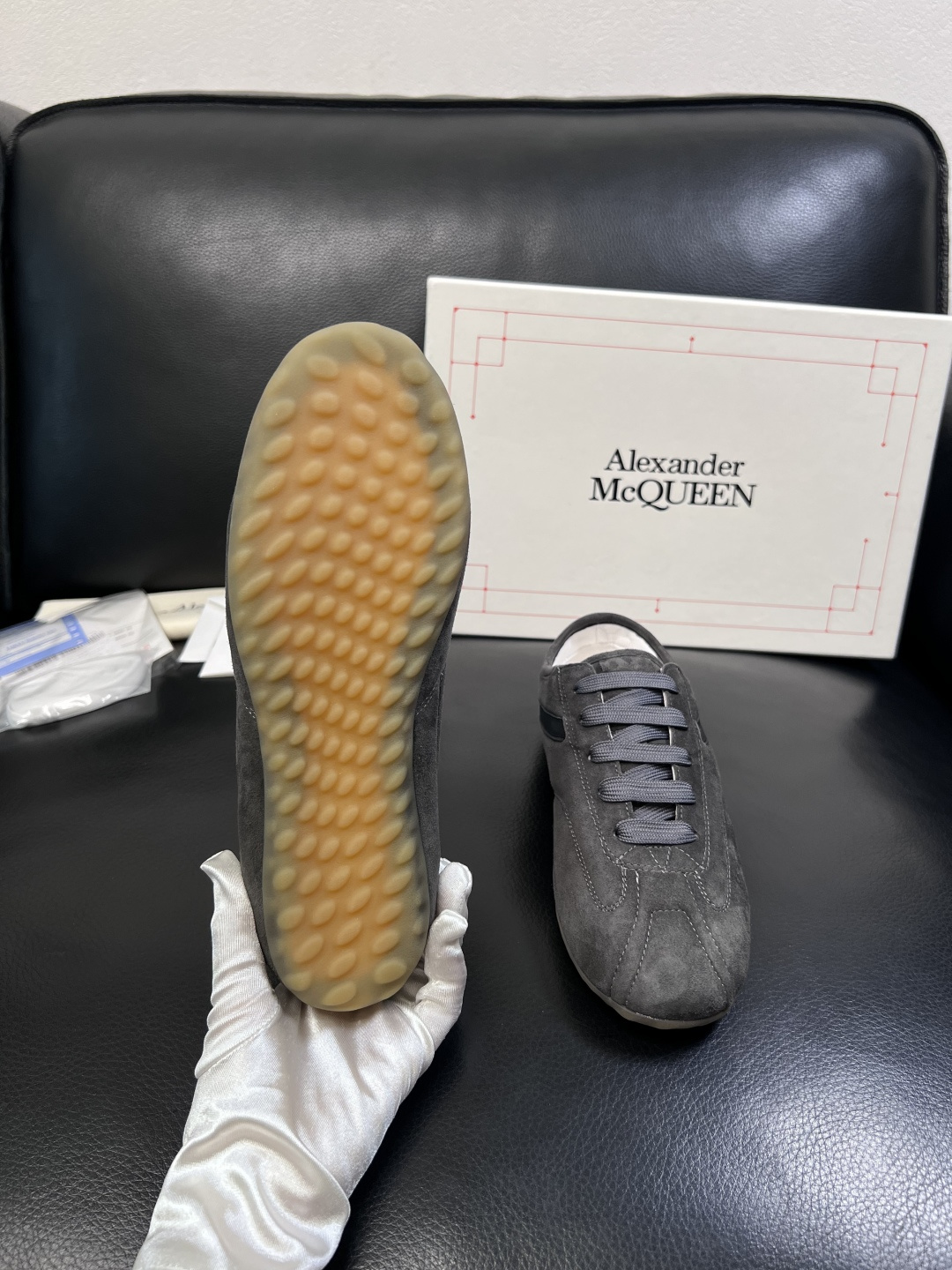 Alexander McQueen  高品质  顶级工艺品  麦昆  专柜同步 原厂配置，意大利进口原版