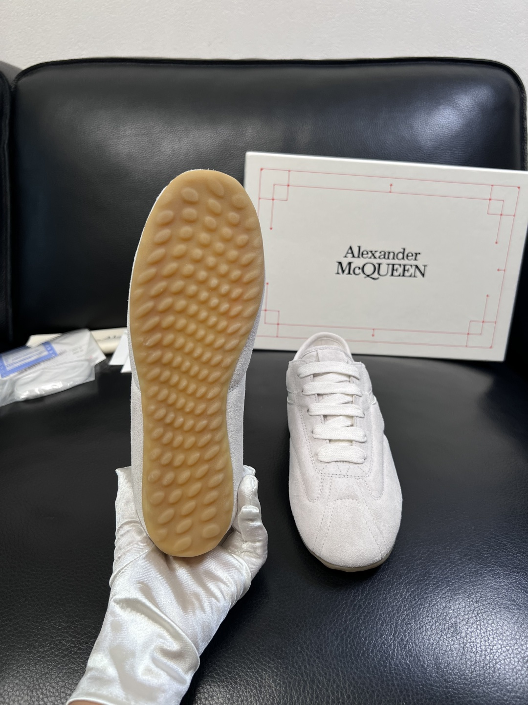 Alexander McQueen  高品质  顶级工艺品  麦昆  专柜同步 原厂配置，意大利进口原版
