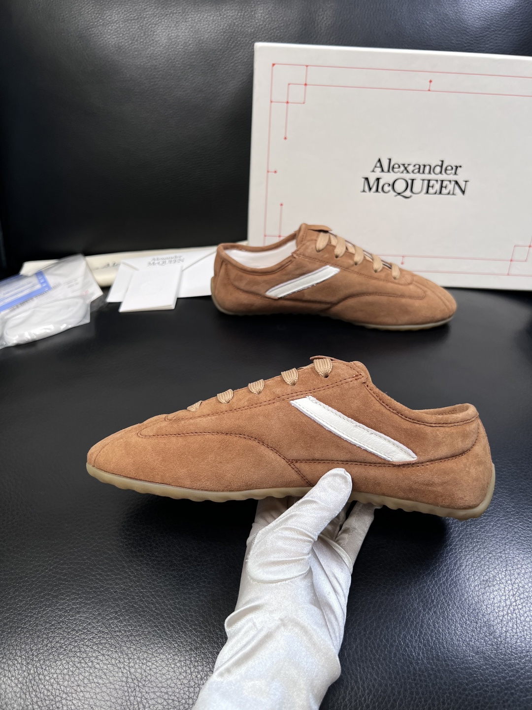 Alexander McQueen  高品质  顶级工艺品  麦昆  专柜同步 原厂配置，意大利进口原版