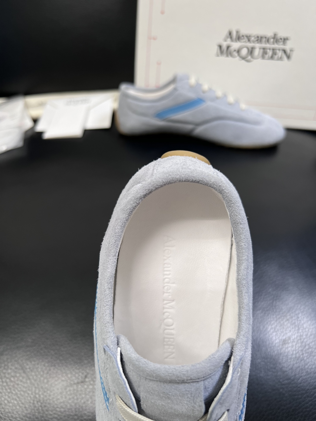 Alexander McQueen  高品质  顶级工艺品  麦昆  专柜同步 原厂配置，意大利进口原版