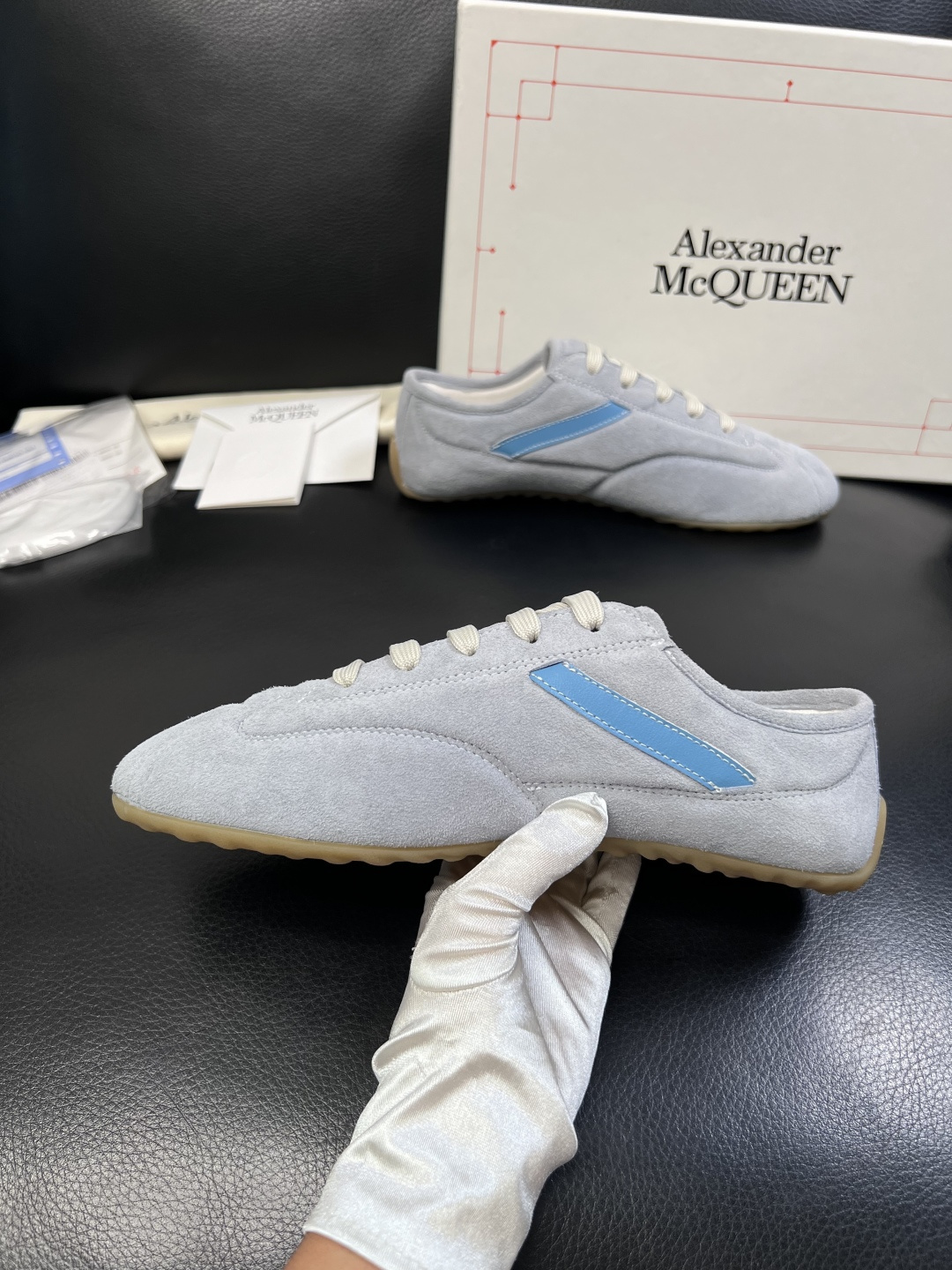 Alexander McQueen  高品质  顶级工艺品  麦昆  专柜同步 原厂配置，意大利进口原版