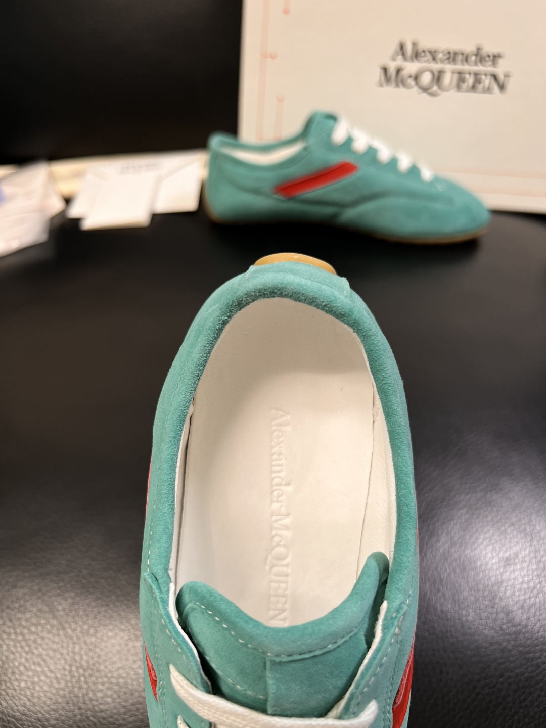 Alexander McQueen  高品质  顶级工艺品  麦昆  专柜同步 原厂配置，意大利进口原版