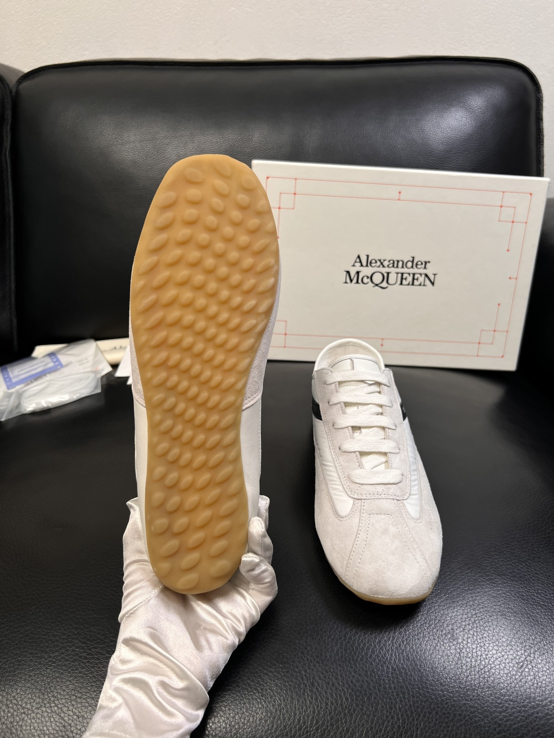 Alexander McQueen  高品质  顶级工艺品  麦昆  专柜同步 原厂配置，意大利进口原版
